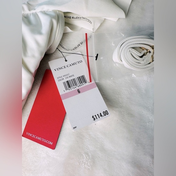 Vince Camuto Ruffle Off The Shoulder One Piece Swimsuit Size 6 - Picture 5 of 11